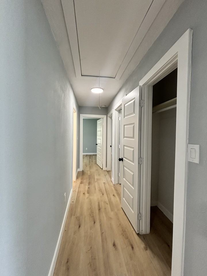1409 17th St #1 - Photo 6 of 14