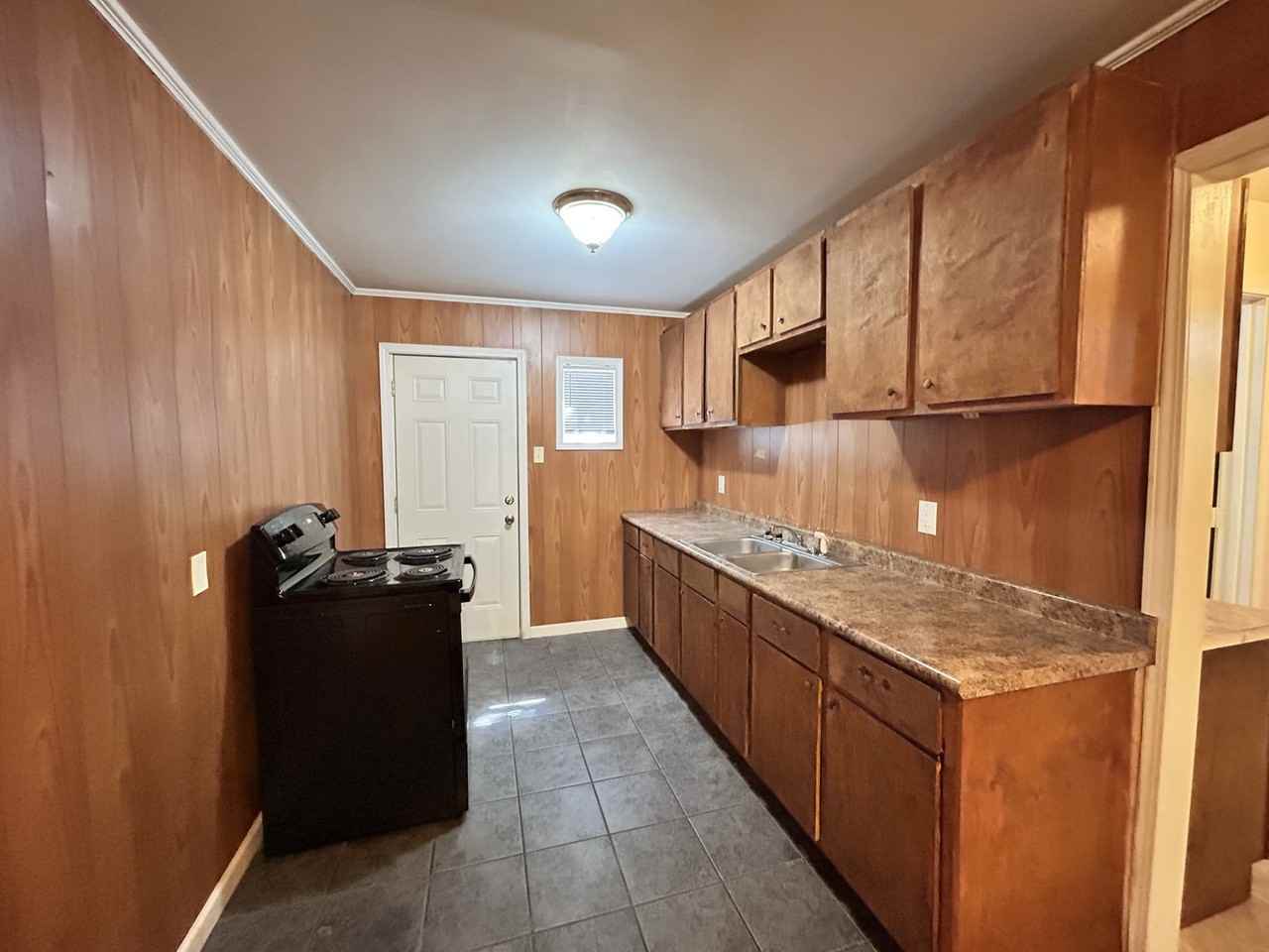 816 W 14th Ave #816 - Photo 3 of 11