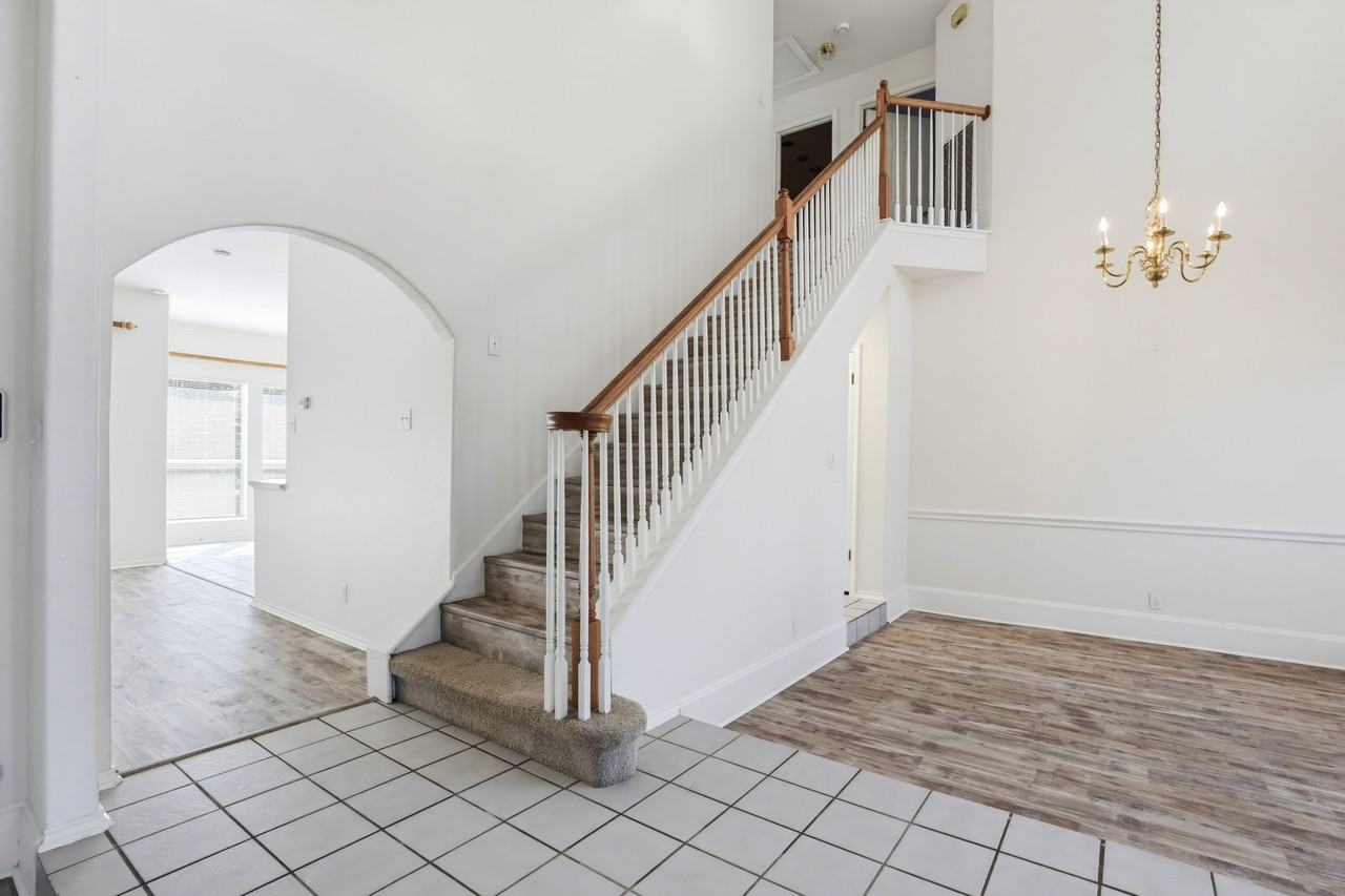 2410 Burning Trail St #1 - Photo 5 of 34