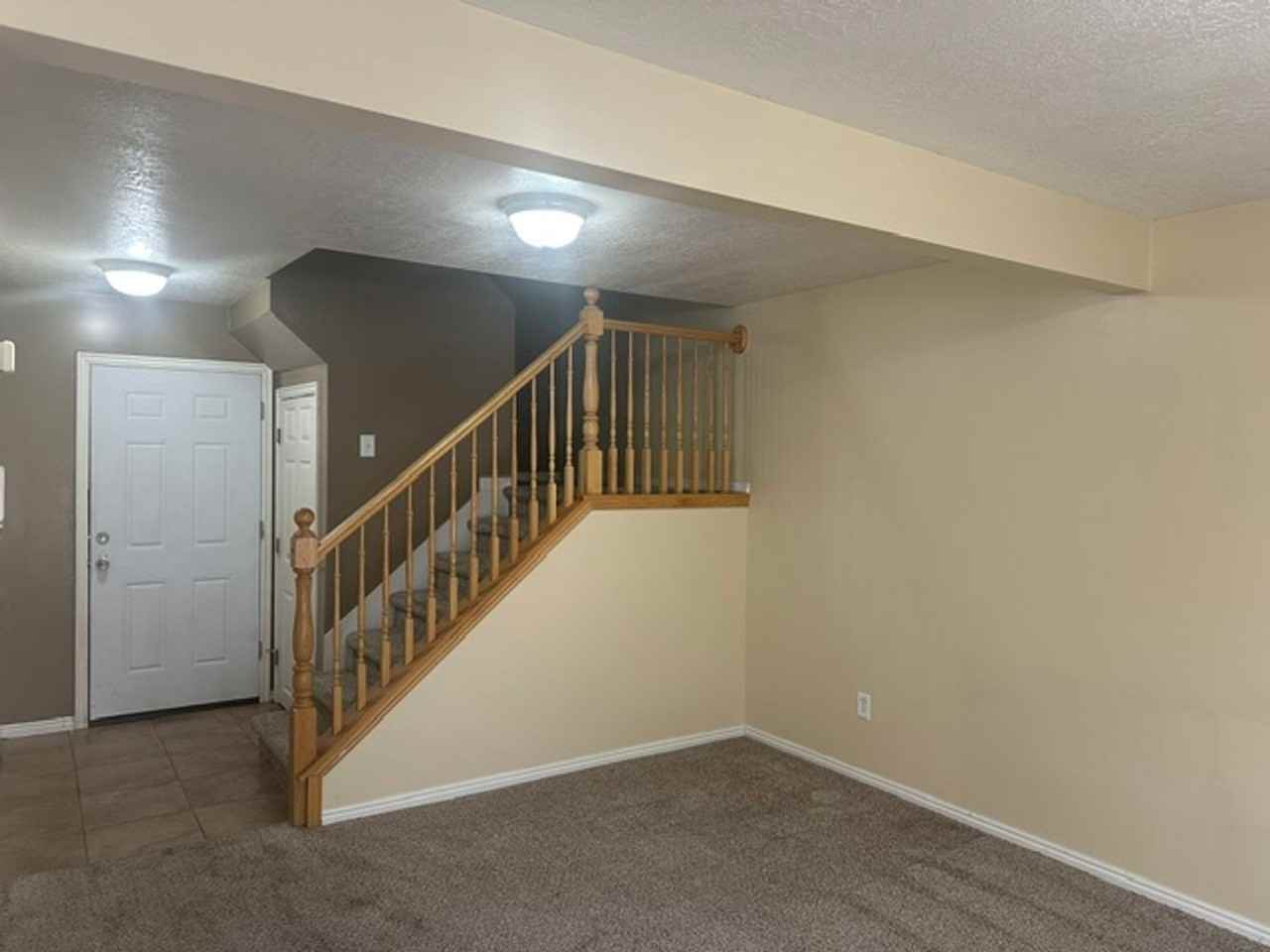 149 Savannah Ln - Photo 5 of 9