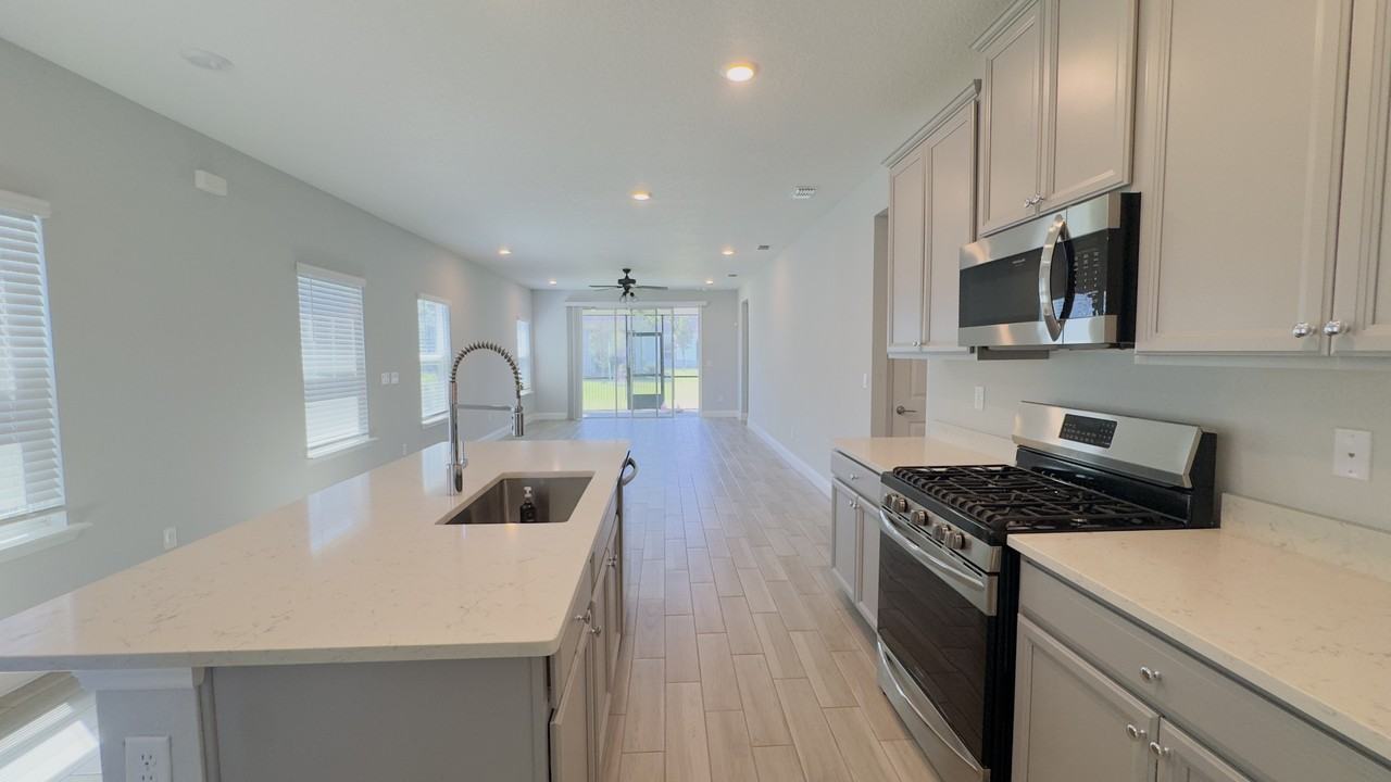 70 Killarney Ave #1 - Photo 3 of 27