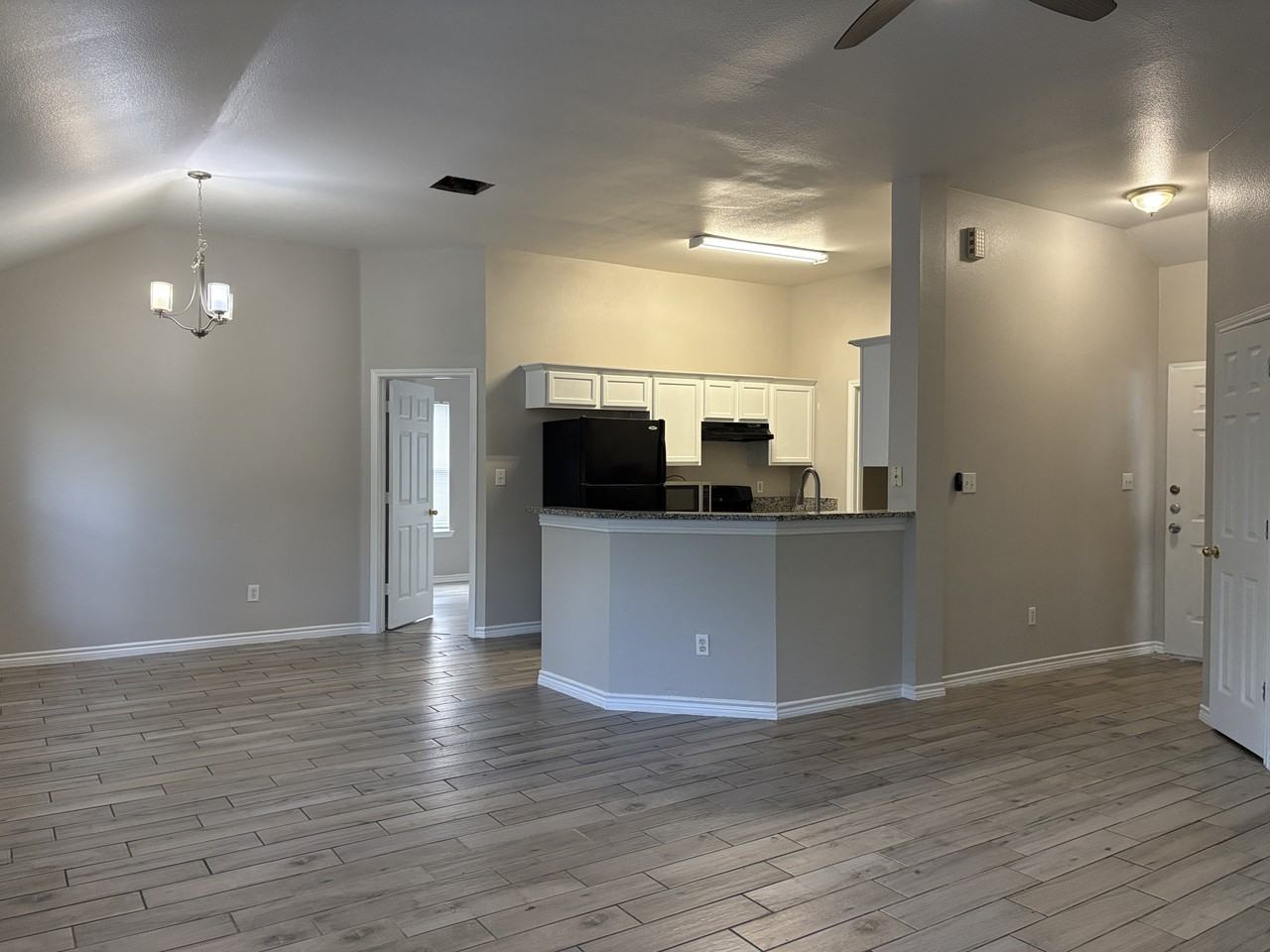 2405 Wisteria Way #1 - Photo 6 of 28