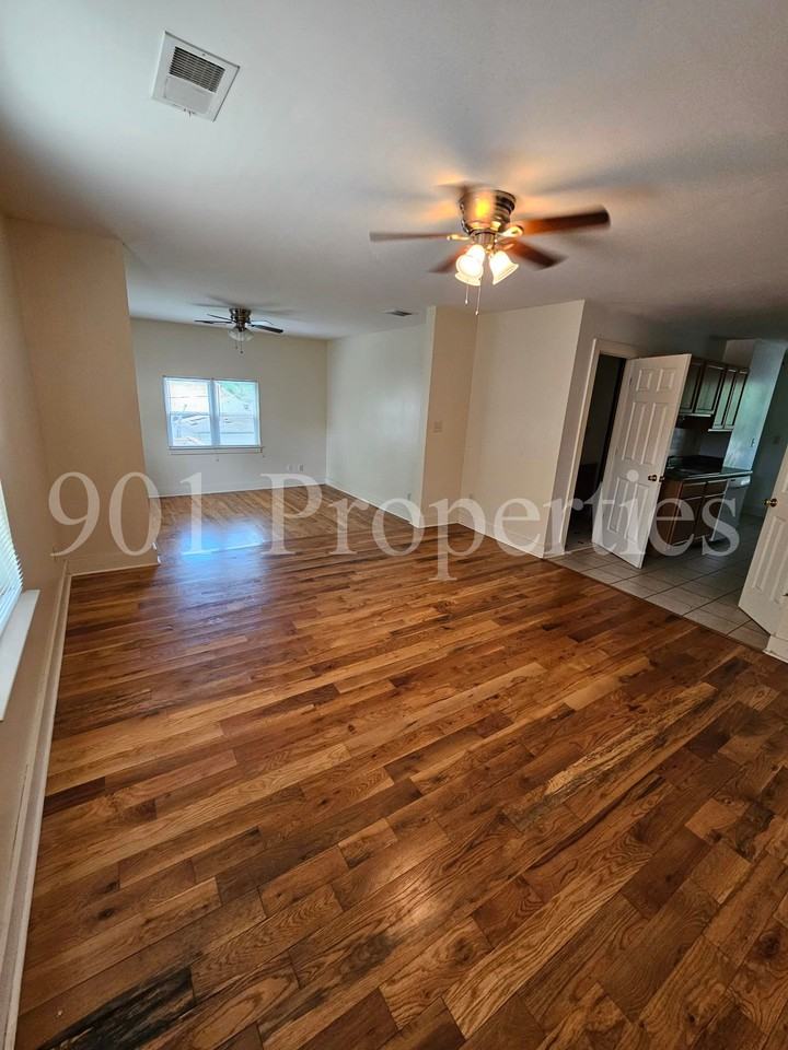975 Meda St #3 - Photo 2 of 13