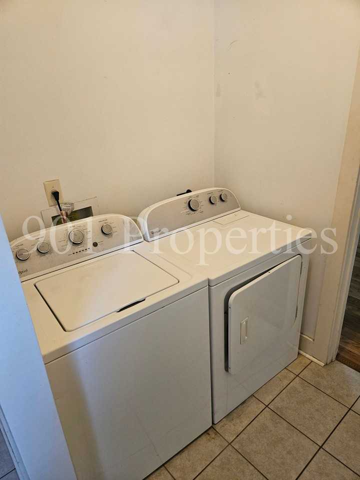 975 Meda St #3 - Photo 7 of 13