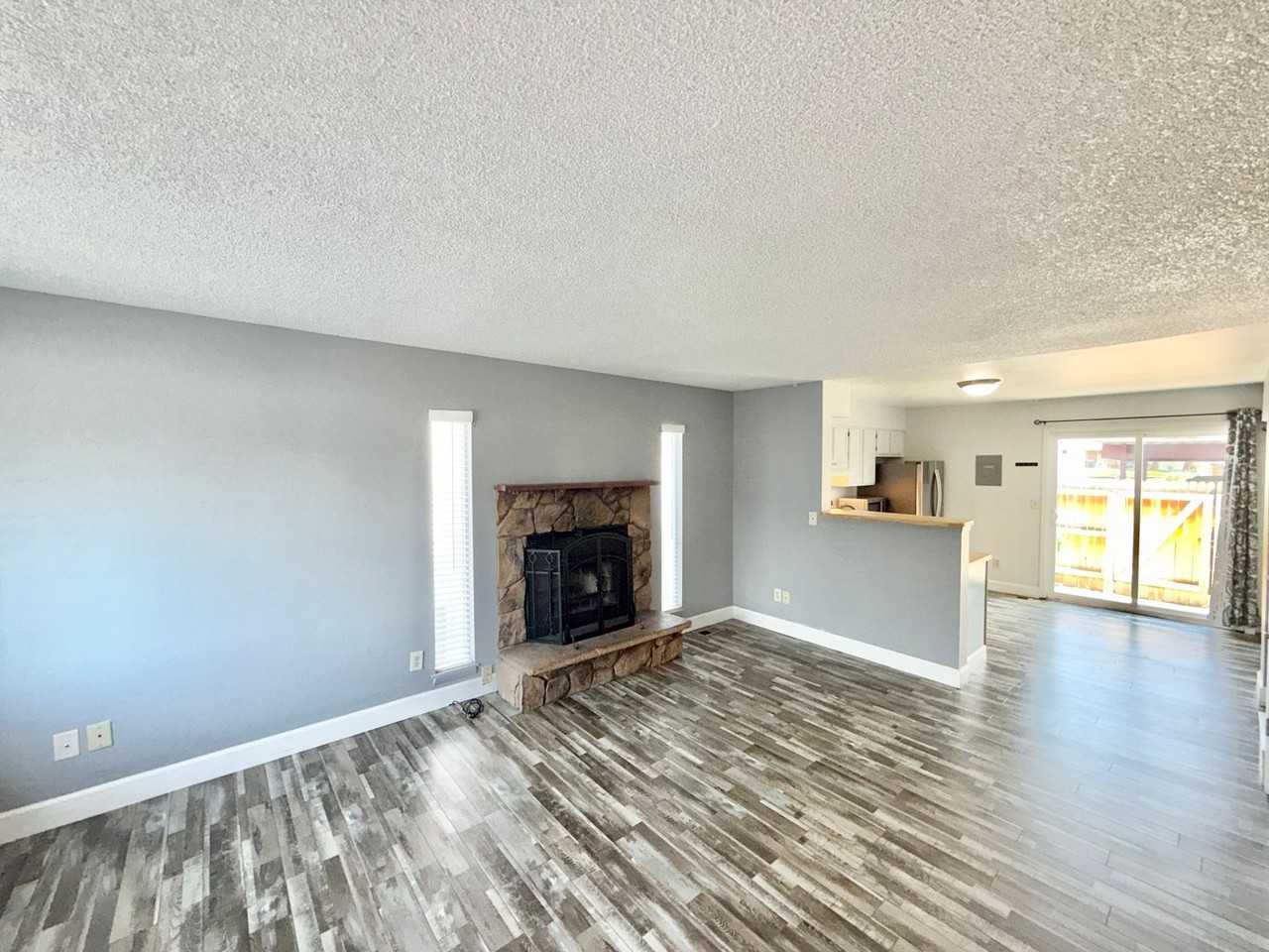 7618 Lexington Manor Dr - Photo 4 of 12