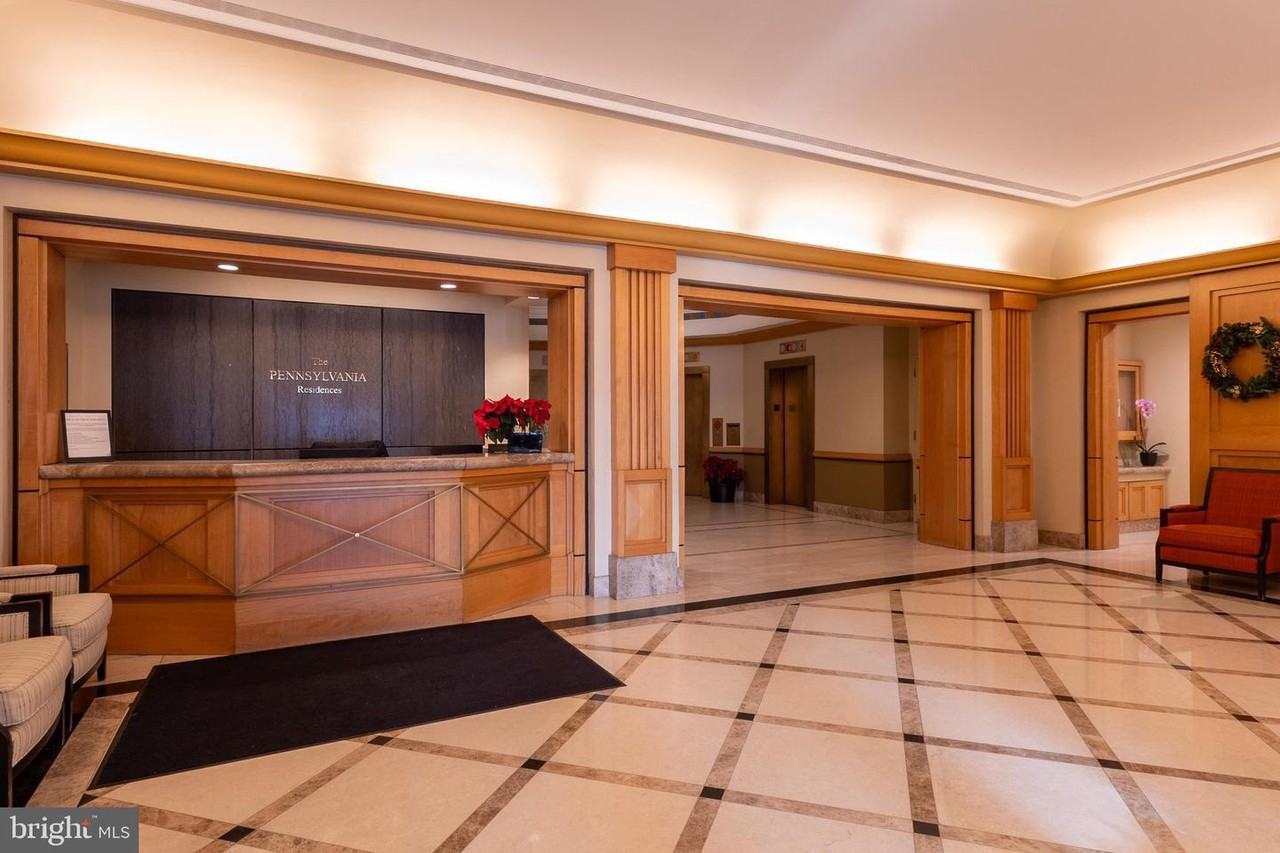 601 Pennsylvania Ave Nw #1 - Photo 4 of 48