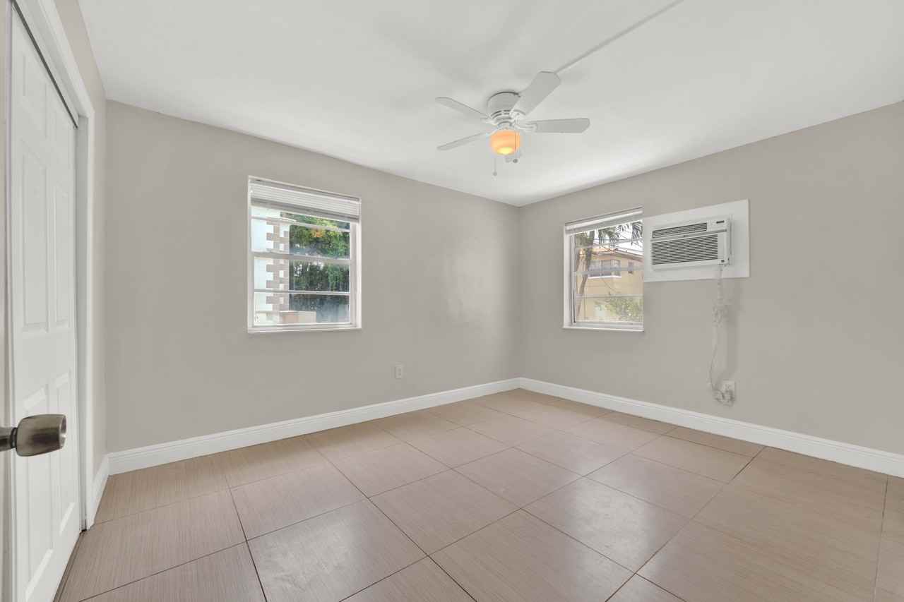 1306 S Douglas Rd #1306-01 - Photo 2 of 12