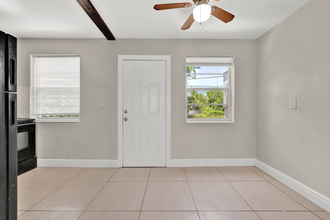 1306 S Douglas Rd #1306-01 - Photo 6 of 12