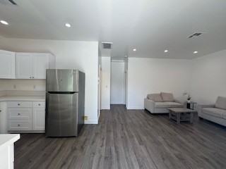247 1/2 E Adams Blvd #247-5 - Photo 3 of 16