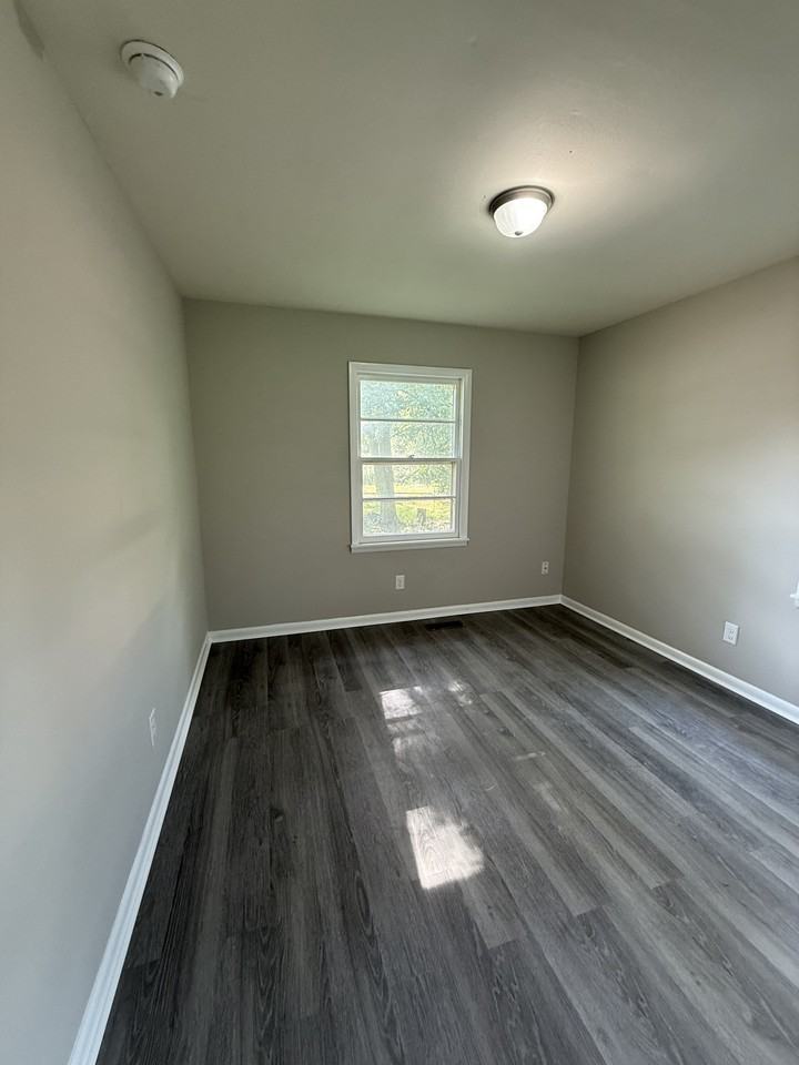 505 18th Ave Nw #1 - Photo 6 of 8