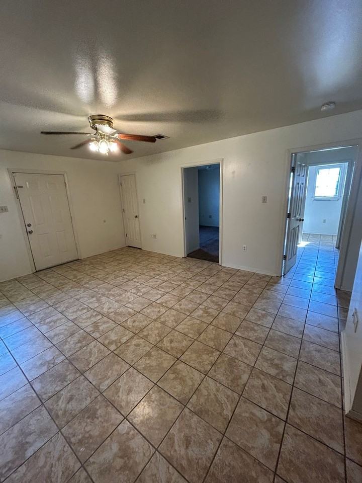 908 E G St - Photo 2 of 15