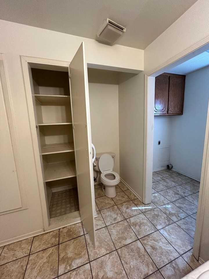 908 E G St - Photo 7 of 15