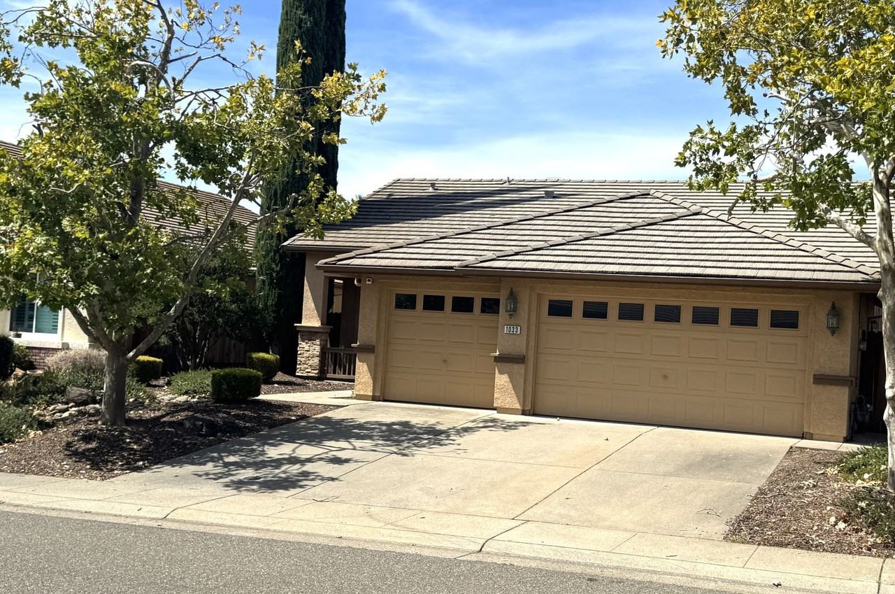 1033 Halidon Way - Photo 2 of 24