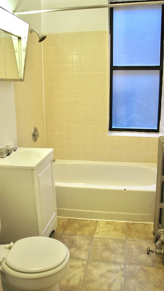 1532 North Kedzie Avenue #2E - Photo 6 of 7