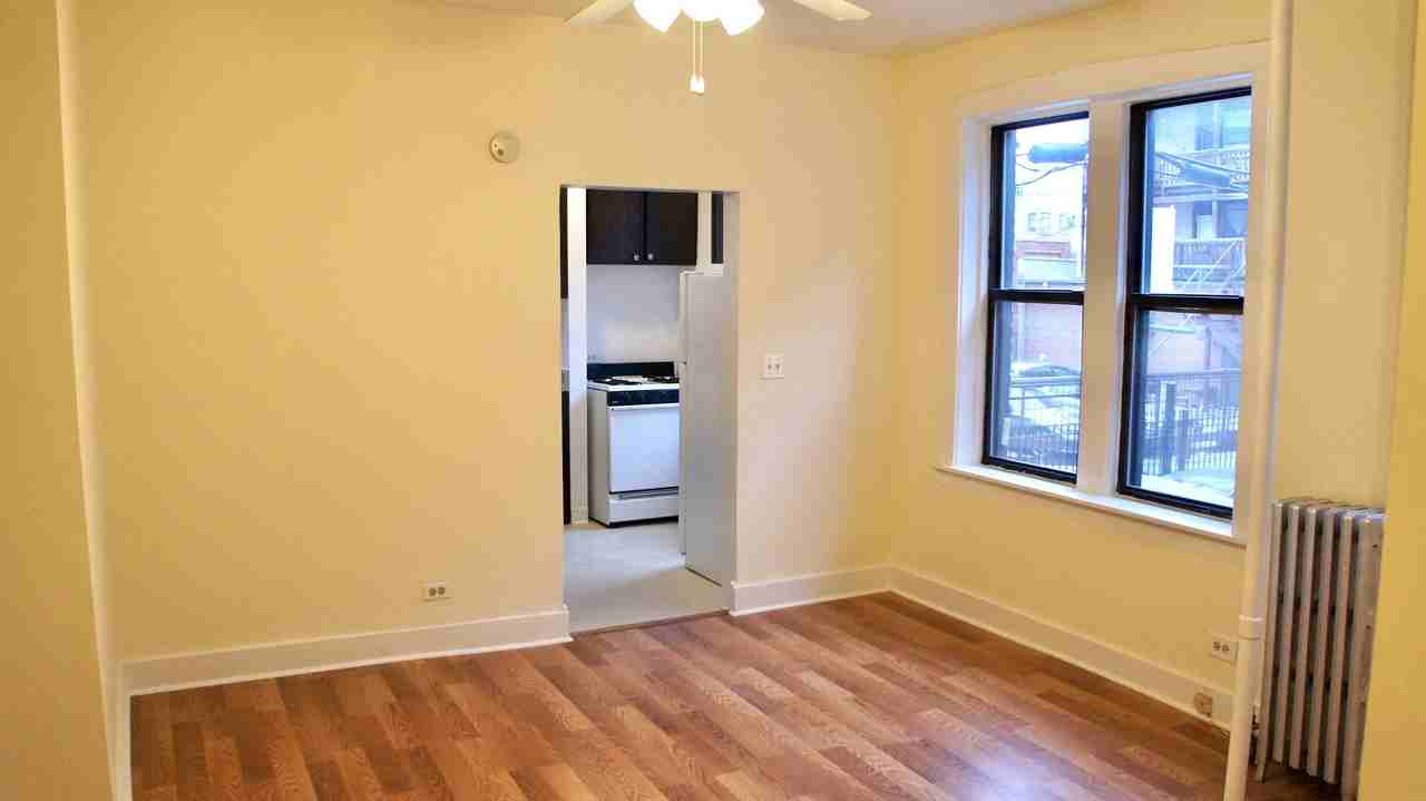 1532 North Kedzie Avenue #2E - Photo 4 of 7