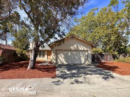 featured image of 1801 Towhee Dr