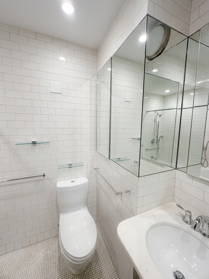 817 Lincoln Place #1 - Photo 6 of 11
