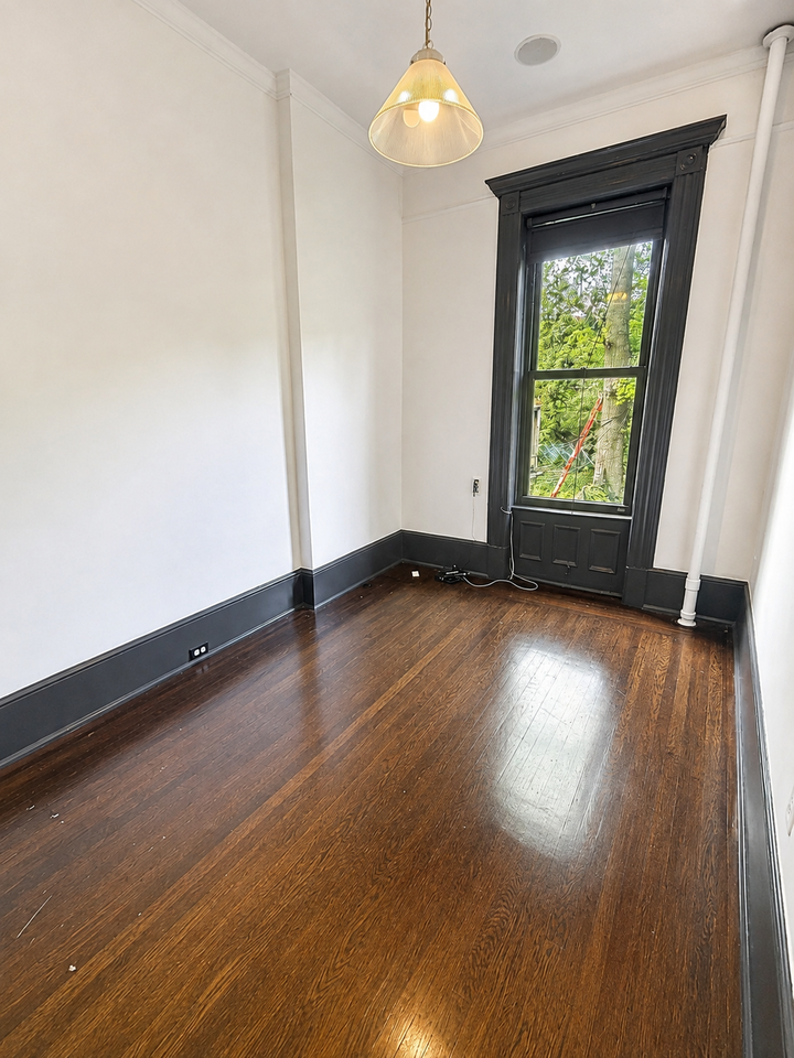 817 Lincoln Place #1 - Photo 7 of 11