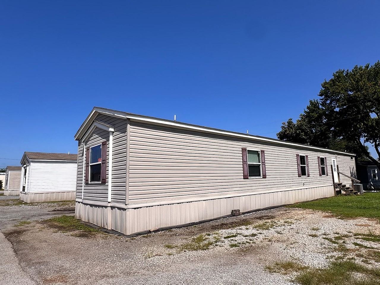 1007 Alexandria Rd Sw - Photo 2 of 31