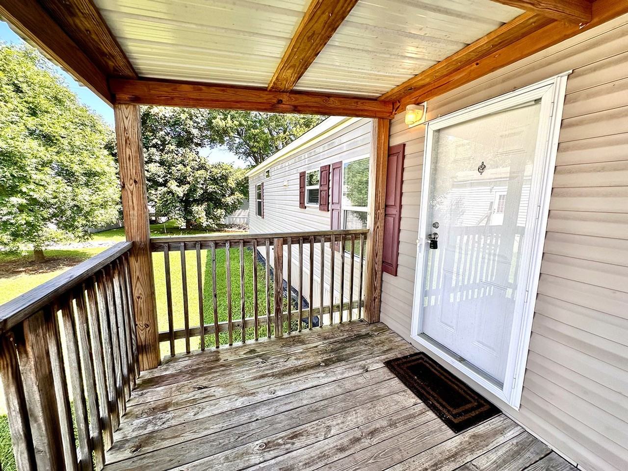 1007 Alexandria Rd Sw - Photo 6 of 31