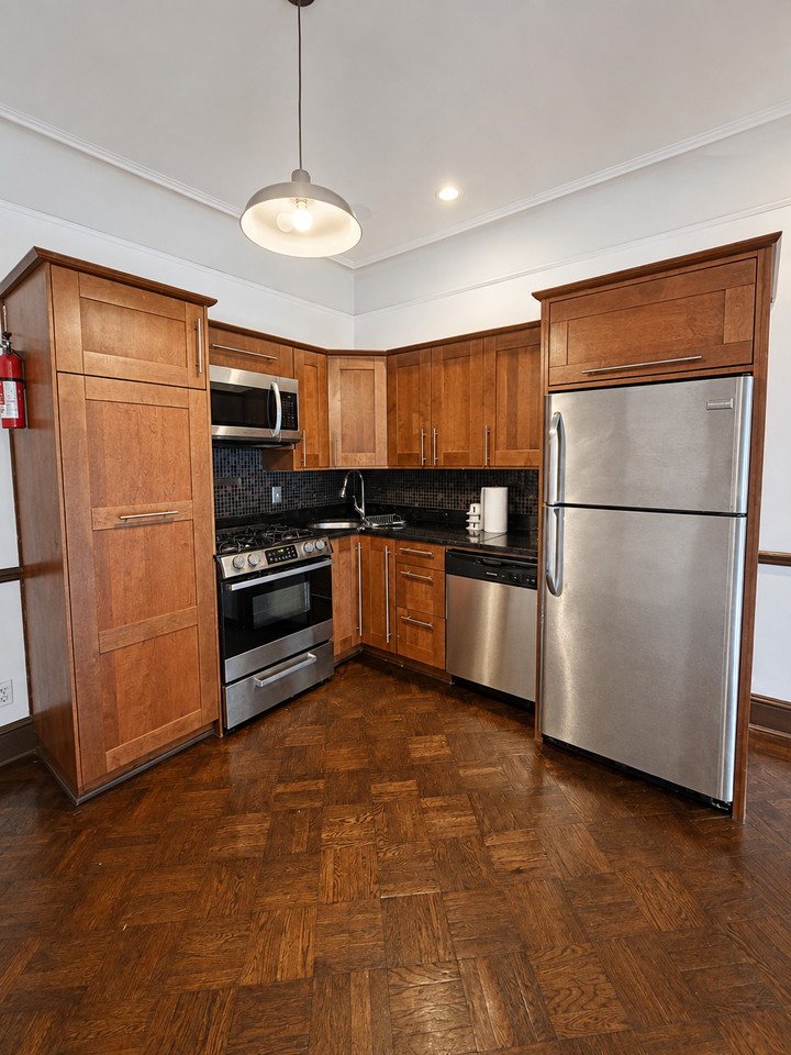 817 Lincoln Place #1 - Photo 3 of 11