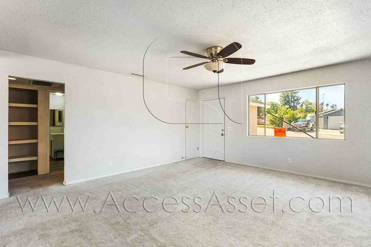 33220 Schaper St - Photo 5 of 25