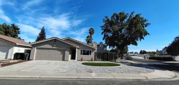 featured image of 825 Muscat Way