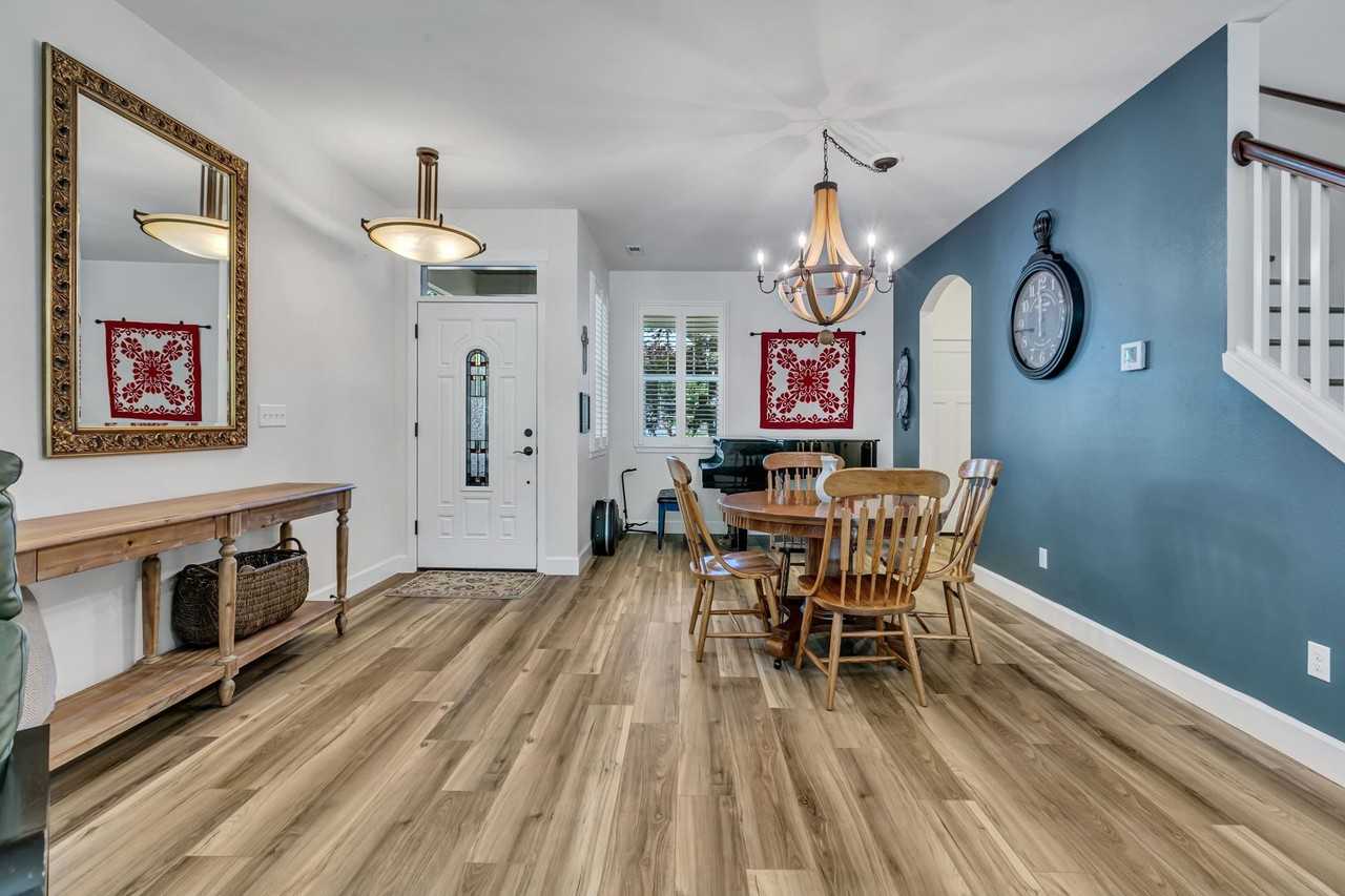 11218 Borgen Loop - Photo 7 of 32