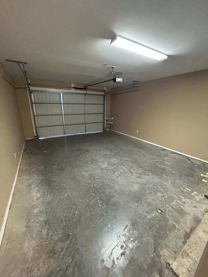807 S 3rd St - Photo 7 of 21