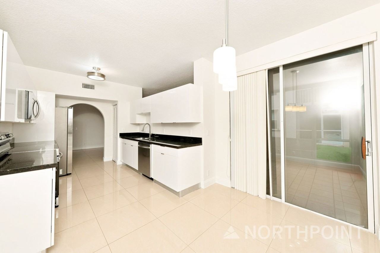 8530 Via Romana - Photo 6 of 16