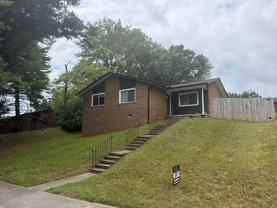 1719 Hazen St - Photo 1 of 1
