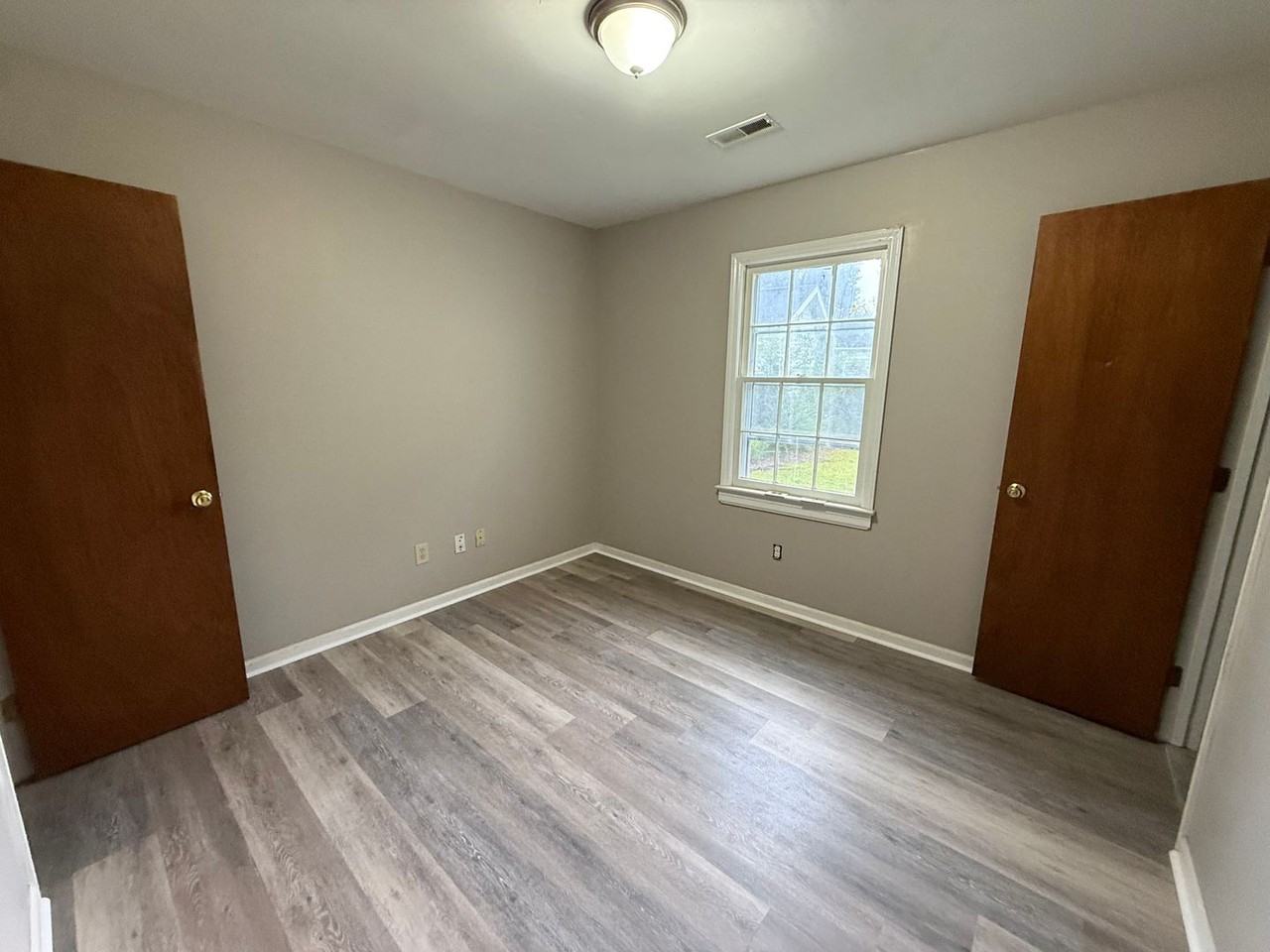 1809 E Trail Dr Se - Photo 4 of 10