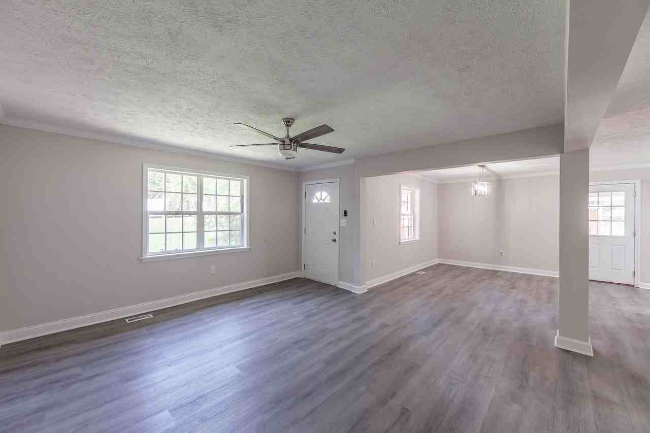 28 Falcon Rd - Photo 7 of 25