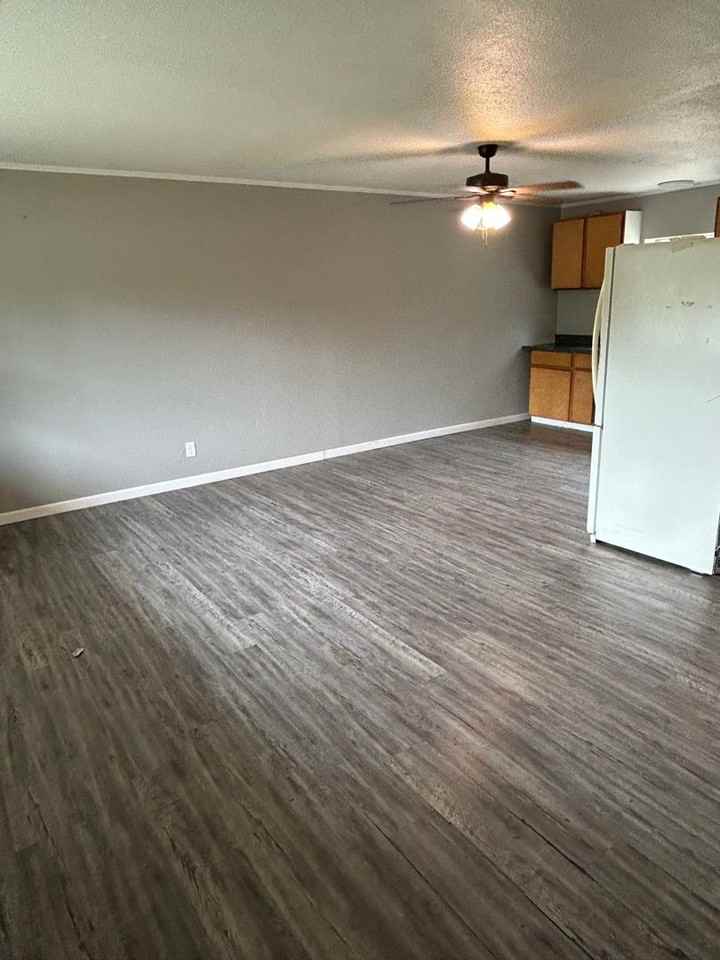 10101 Fawn Ln - Photo 2 of 14