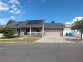 featured image of 1038 W 720 N