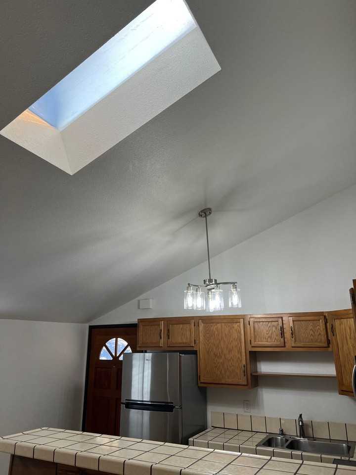 1024 Paloma Ave - Photo 3 of 21