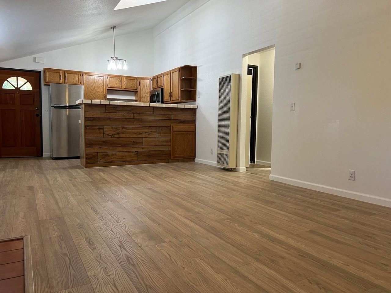 1024 Paloma Ave - Photo 4 of 21