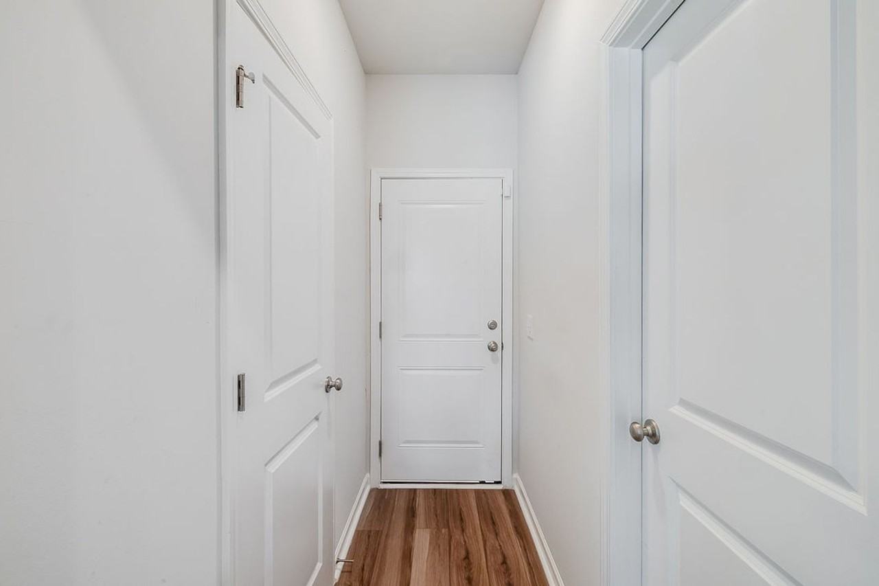124 Jennie Dr - Photo 5 of 46