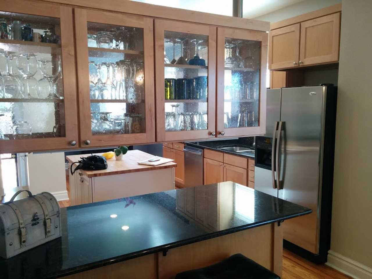 1066 S Pearl St - Photo 5 of 30