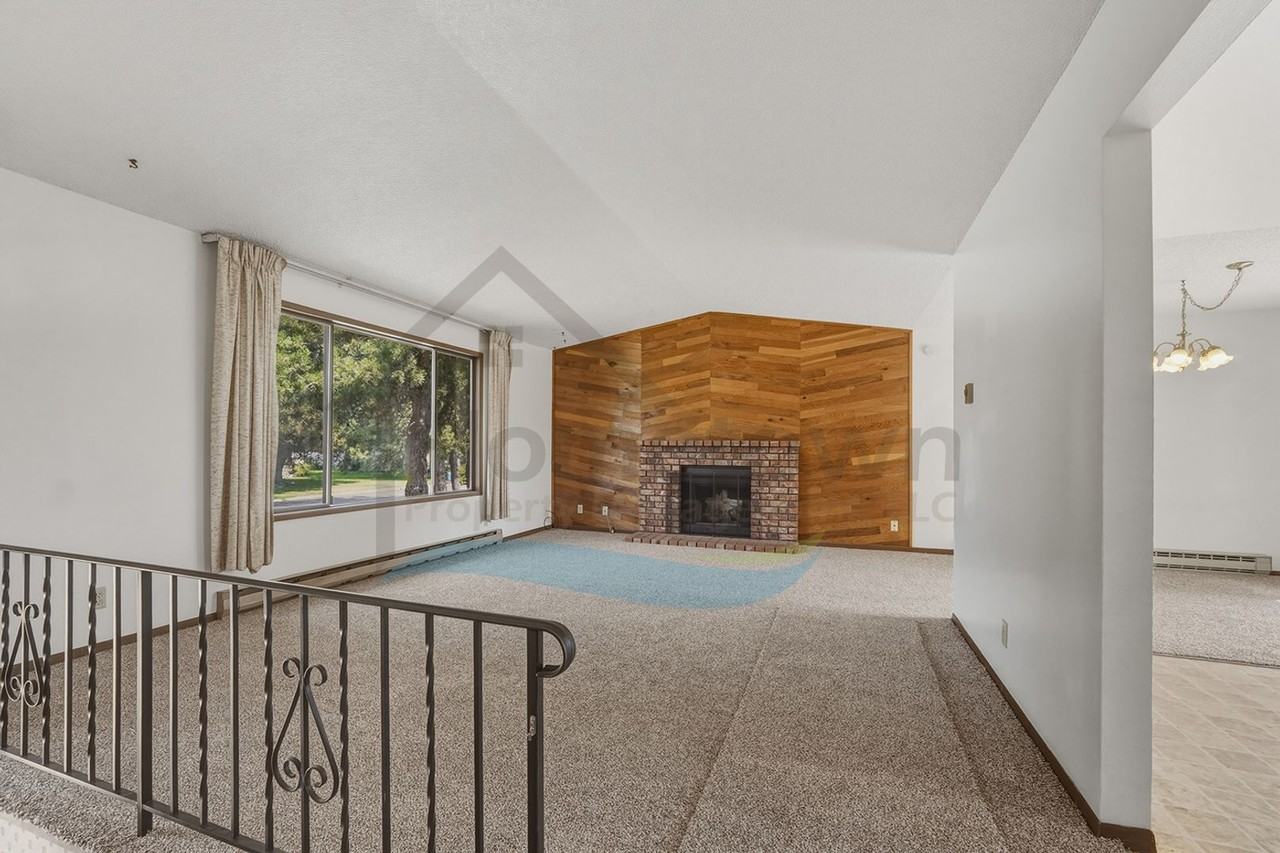 4424 Redding Rd - Photo 6 of 50