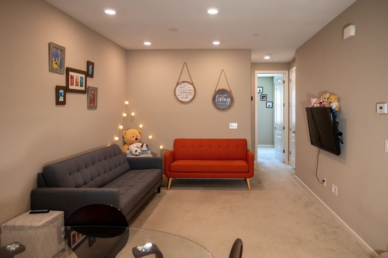 526 Barcelona Loop - Photo 5 of 25