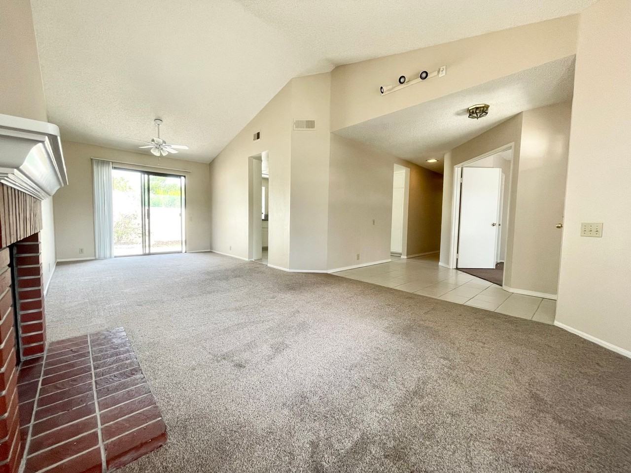 1008 Bridle Path Way - Photo 3 of 20