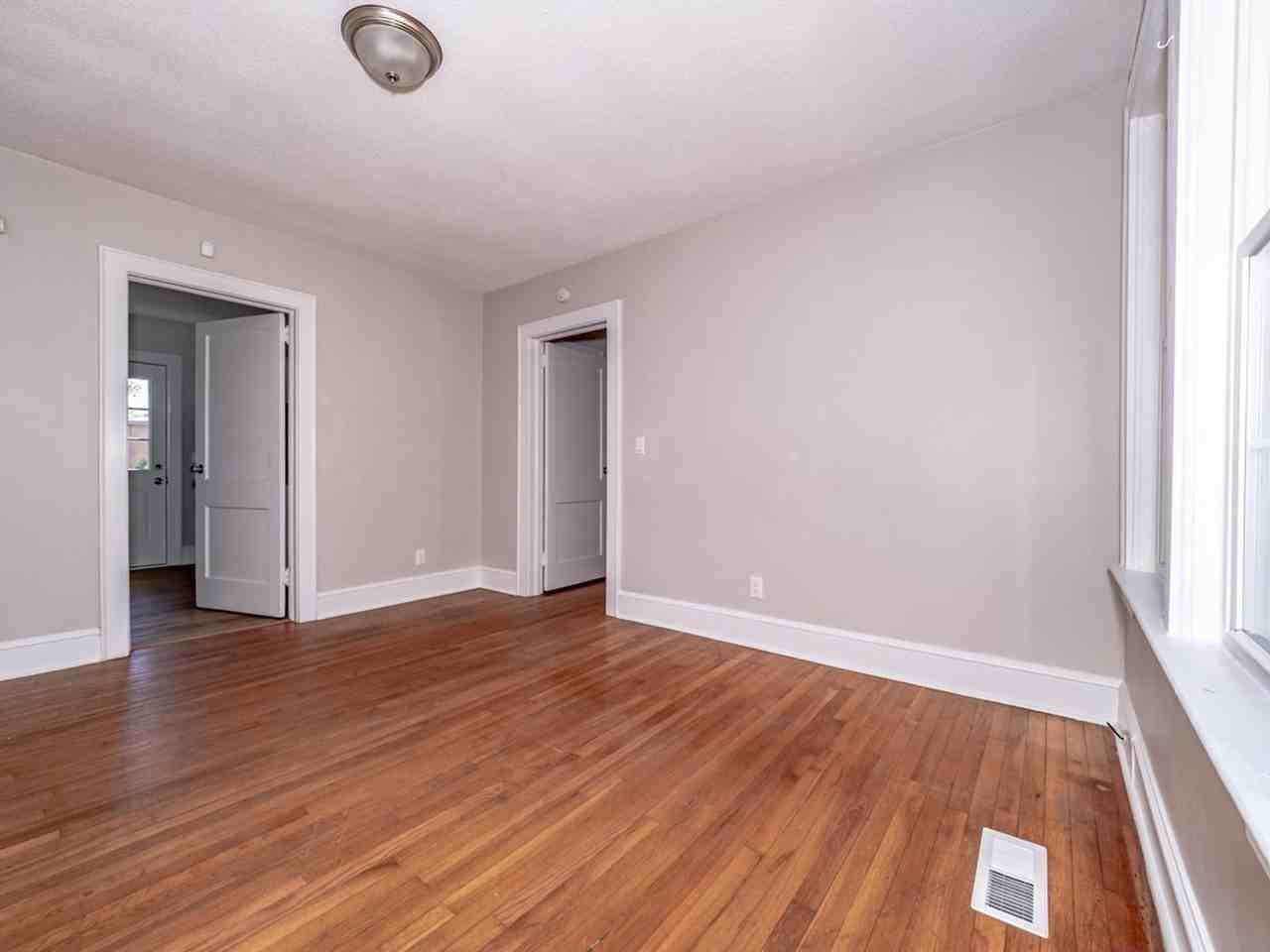 10 Peach St - Photo 2 of 15