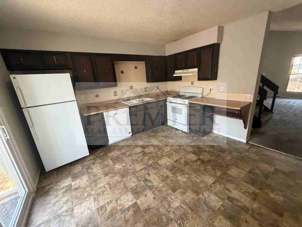 8430 Lane Pl - Photo 5 of 16