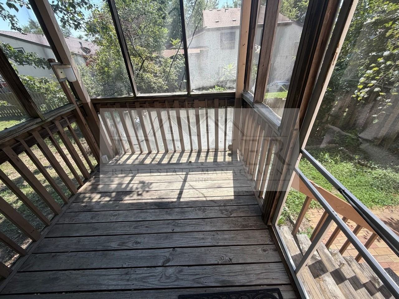 8430 Lane Pl - Photo 6 of 16