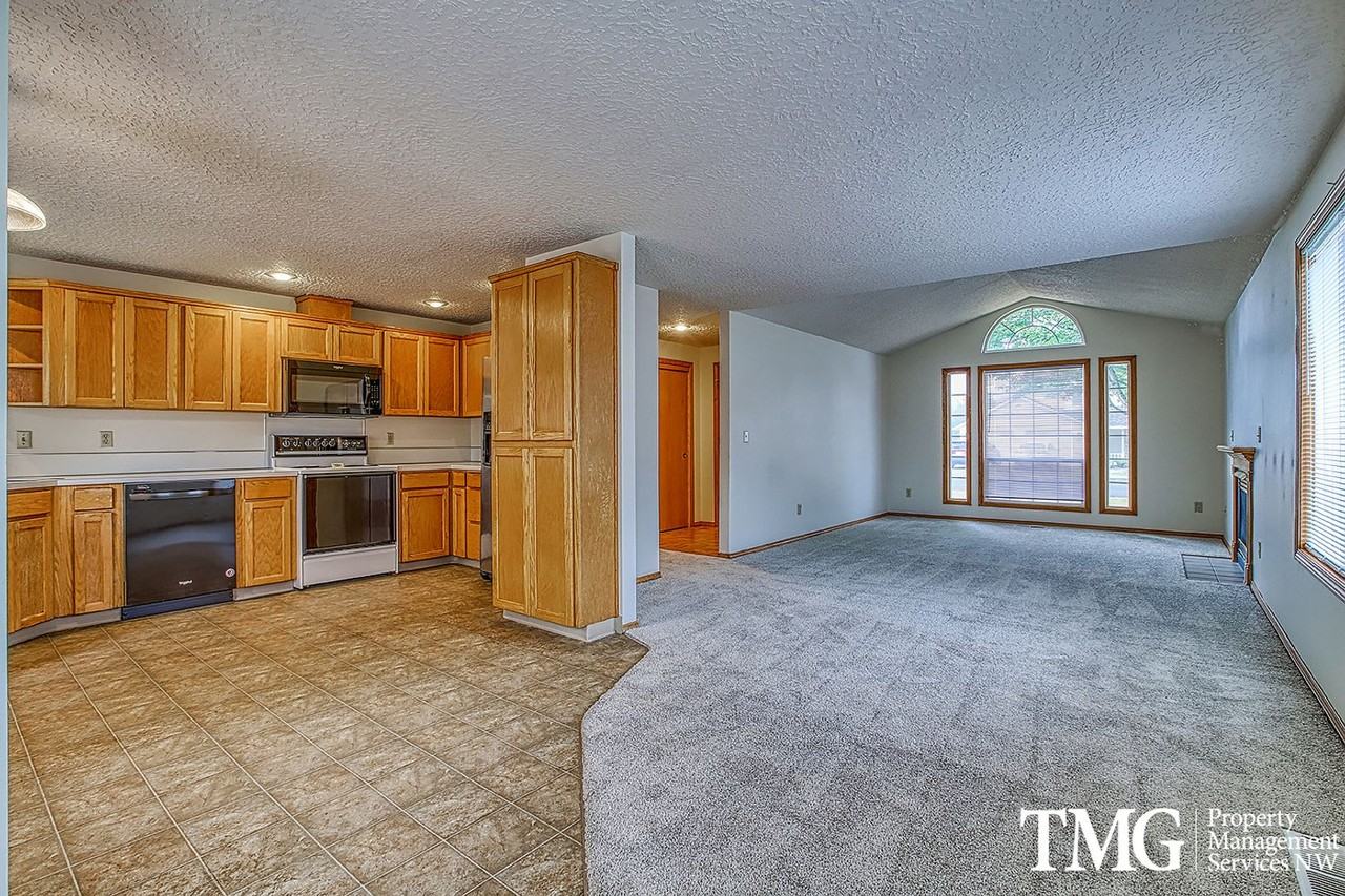 2611 Ne 99th Ave - Photo 7 of 30