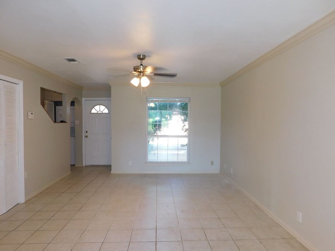 7322 Oak Manor Dr - Photo 4 of 17
