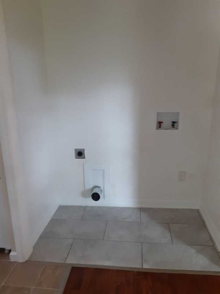 143 Wainwright Rd - Photo 7 of 16