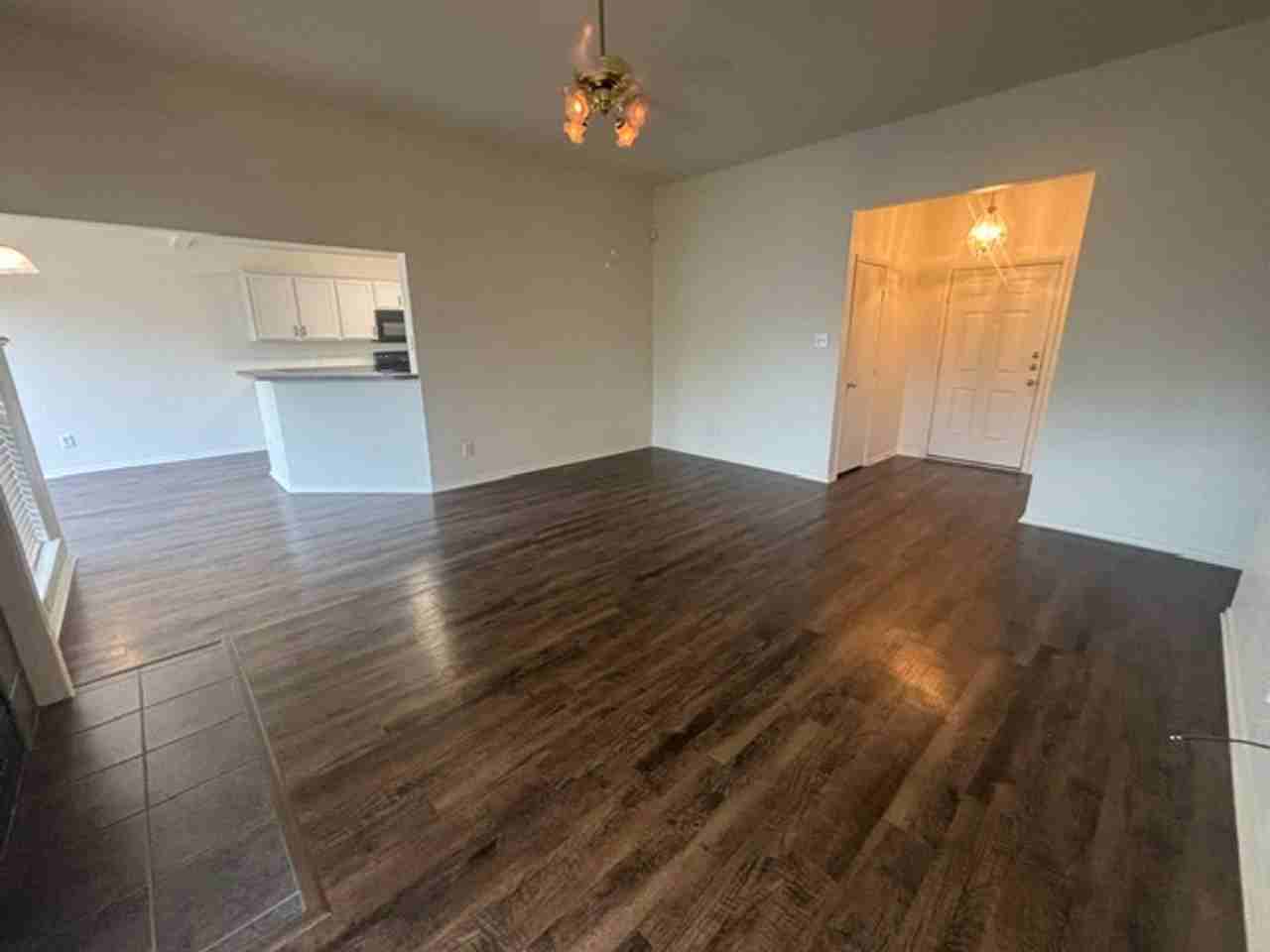 1024 Carlin Ln - Photo 2 of 29
