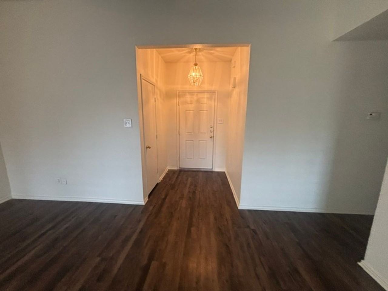 1024 Carlin Ln - Photo 3 of 29